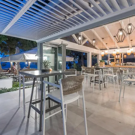 Akti Belvedere Color & Essence