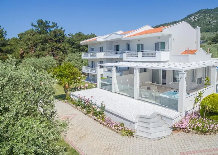 Akti Belvedere Color & Essence Skala Rachoni (Thasos)