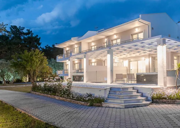 Akti Belvedere Color & Essence