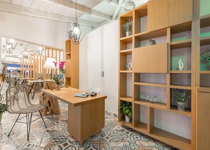 Akti Belvedere Color & Essence